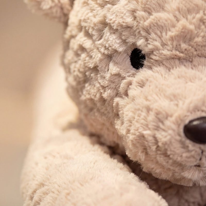 Felicia — Resting Teddy (90cm)